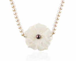 Pearl Necklace Miramar White Bloom