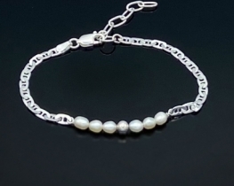 Silver Bracelet with Freshwater Pearls Mariner