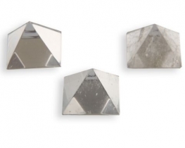 Piramida kamena strela in ametist 22 - 25 mm