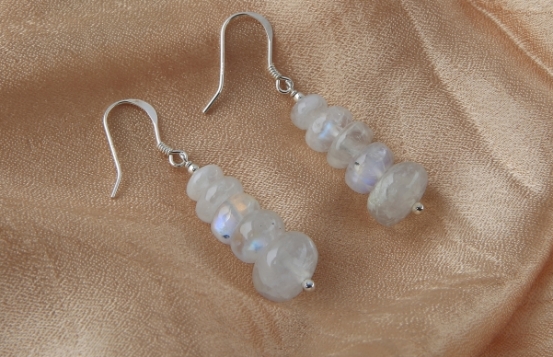 Silver Earrings Rainbow Moonstone 7 -10 mm