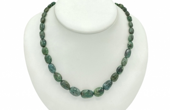 Emerald Necklace Bahia 8 x 11 mm