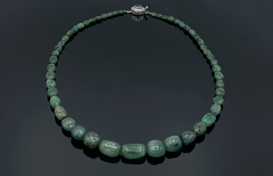 Emerald Necklace Belmonte 12 x 17 mm