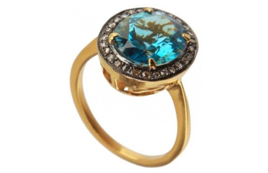 Gold Ring LONDON BLUE 10 x 12 mm with Diamonds