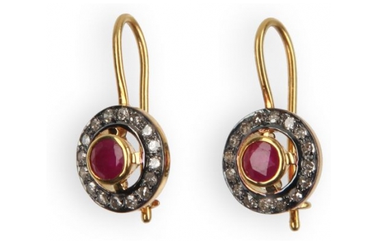 Gold Earrings SATURN with Ruby