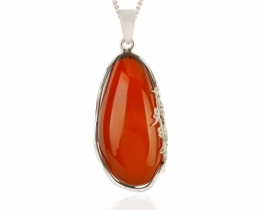 Obesek jantar CHERRY 22 x 43 mm