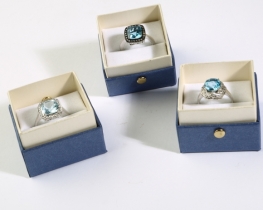 Prstan LOVE BLUE topaz Sky Blue 9 mm