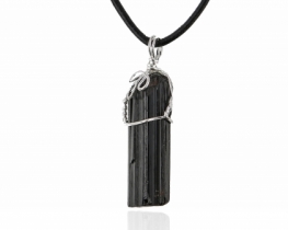 Obesek ČRNI TURMALIN na vrvici
