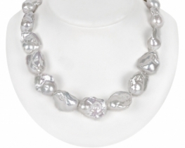 OCEANIS Baroque Pearl Necklace – AAA Exclusive