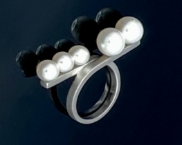 Pearl Ring Promenade