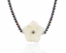 Pearl Necklace Miramar Black & White