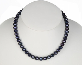 Pearl Necklace Blue Velvet 8 mm