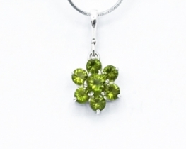 Silver Pendant Green Flower 14 mm