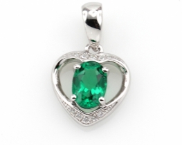 Silver Pendant LOVE HEART Emerald