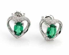 Silver earrings LOVE HEART with Emerald