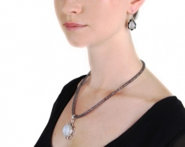 MOON BEAM uhani in obesek z meseč. kamnom 