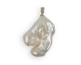 Pearl Pendant TWINS