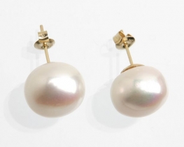 Pearl Earrings 14 mm