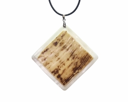 Brown Mother of Pearl Pendant on a Cord - kopija