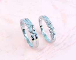 Silver Ring LOVE HUG