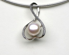 Silver Pendant with Pearl HARMONY