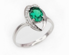 Silver Ring LOVE GREEN with Emerald