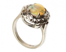 Silver Ring GOLDFISH Ethiopian Opal 