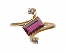 Unique Gold Ring Rubellite Tourmaline 8.5 x 5 mm