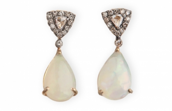 Zlati uhani Opal z diamanti