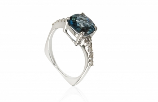 Prstan Love Blue topaz 8 mm - London Blue