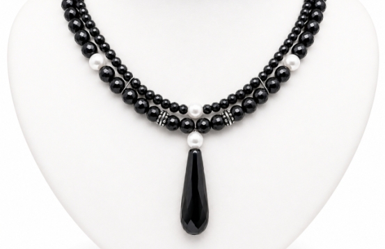 Onyx and Pearl necklace