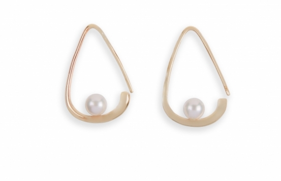 Golden Teardrop Earrings - Akoya Pearl 5 mm   