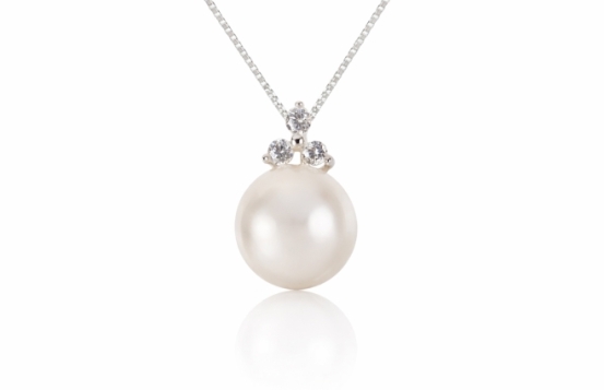 Biserni obesek AURELIA Tristar