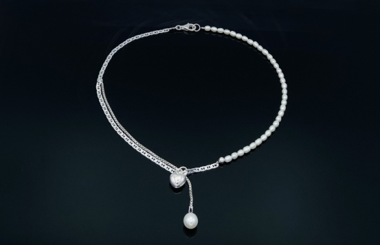 Srebrna biserna ogrlica Love Pearl