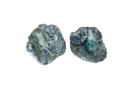 Emerald natural Crystals in matrix - Quartz
