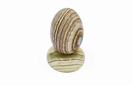 Striped Egg Aragonite 45 x 65 mm