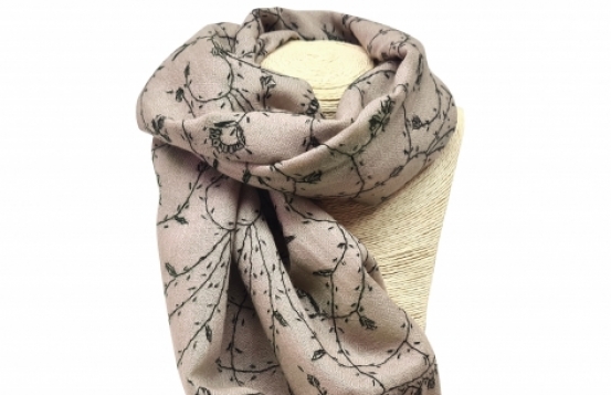 Cashmere Scarf with embroidery Lilies