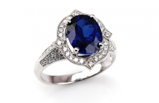Srebrn prstan Love Beam ICON z modrim safirjem