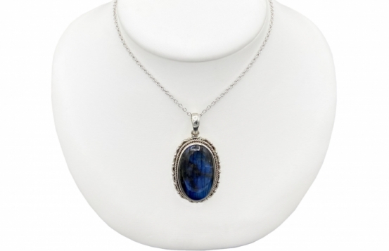Srebrn obesek Labradorit Ornament