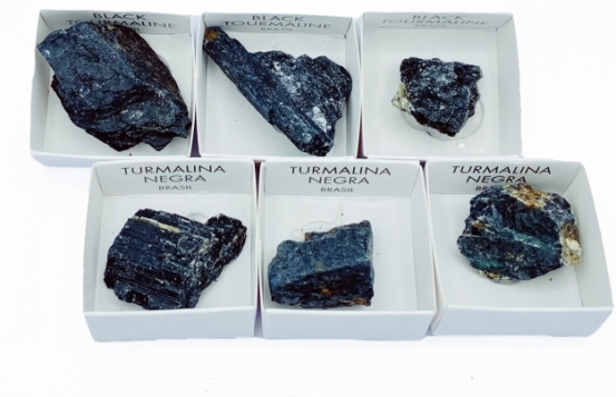 Črni turmalin kristali 25 x 40 mm