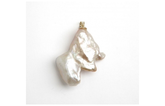 Pendant with BIWA Pearl