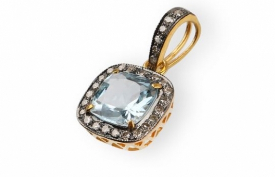 Zlat obesek SKY BLUE topaz z diamanti